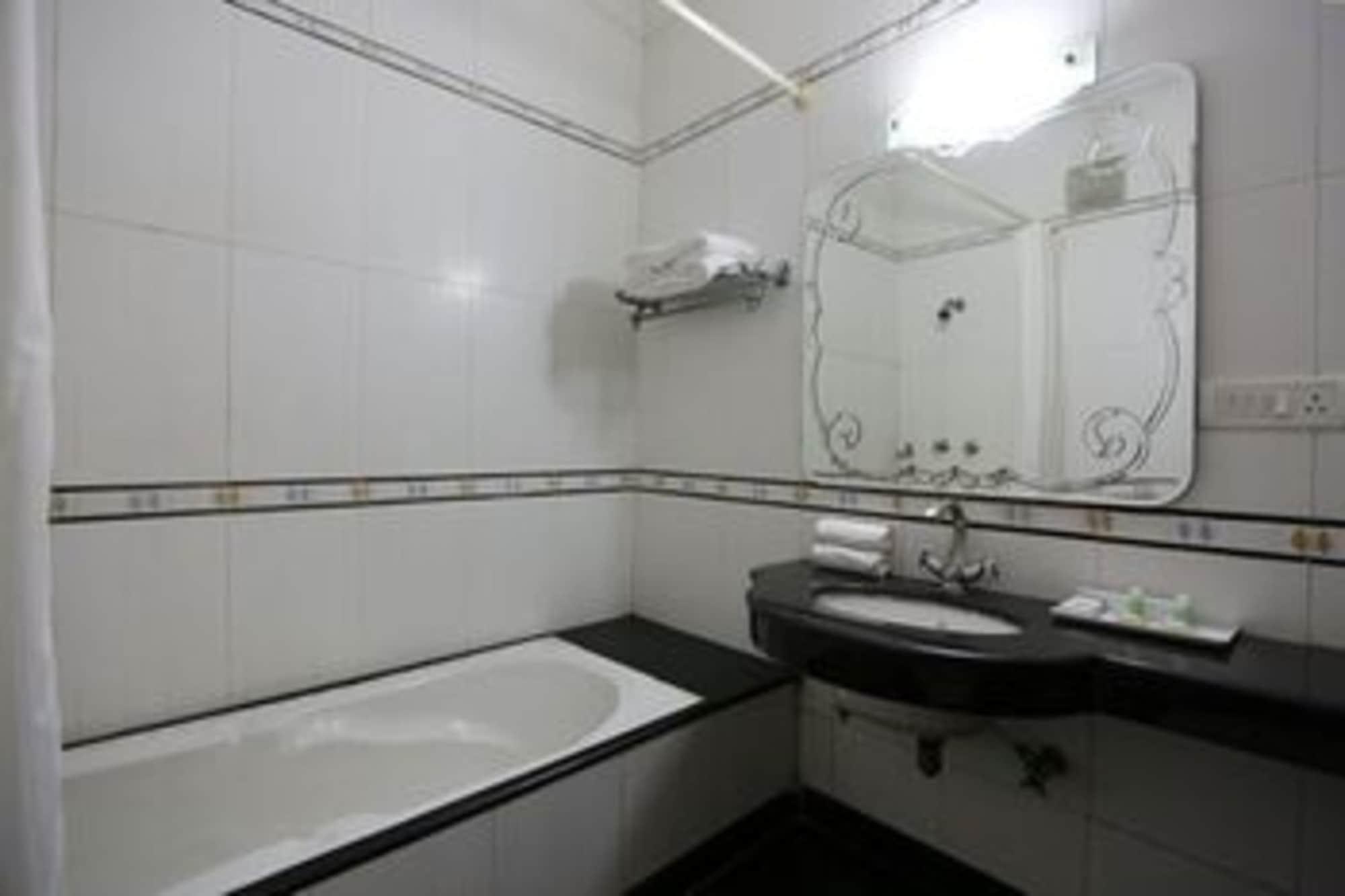 Airport Hotel New Delhi Ngoại thất bức ảnh