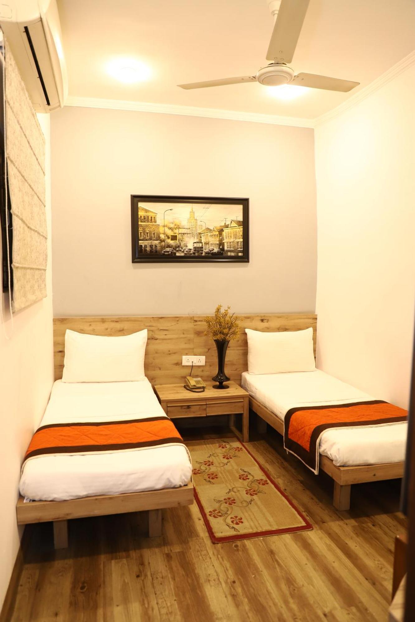 Airport Hotel New Delhi Ngoại thất bức ảnh