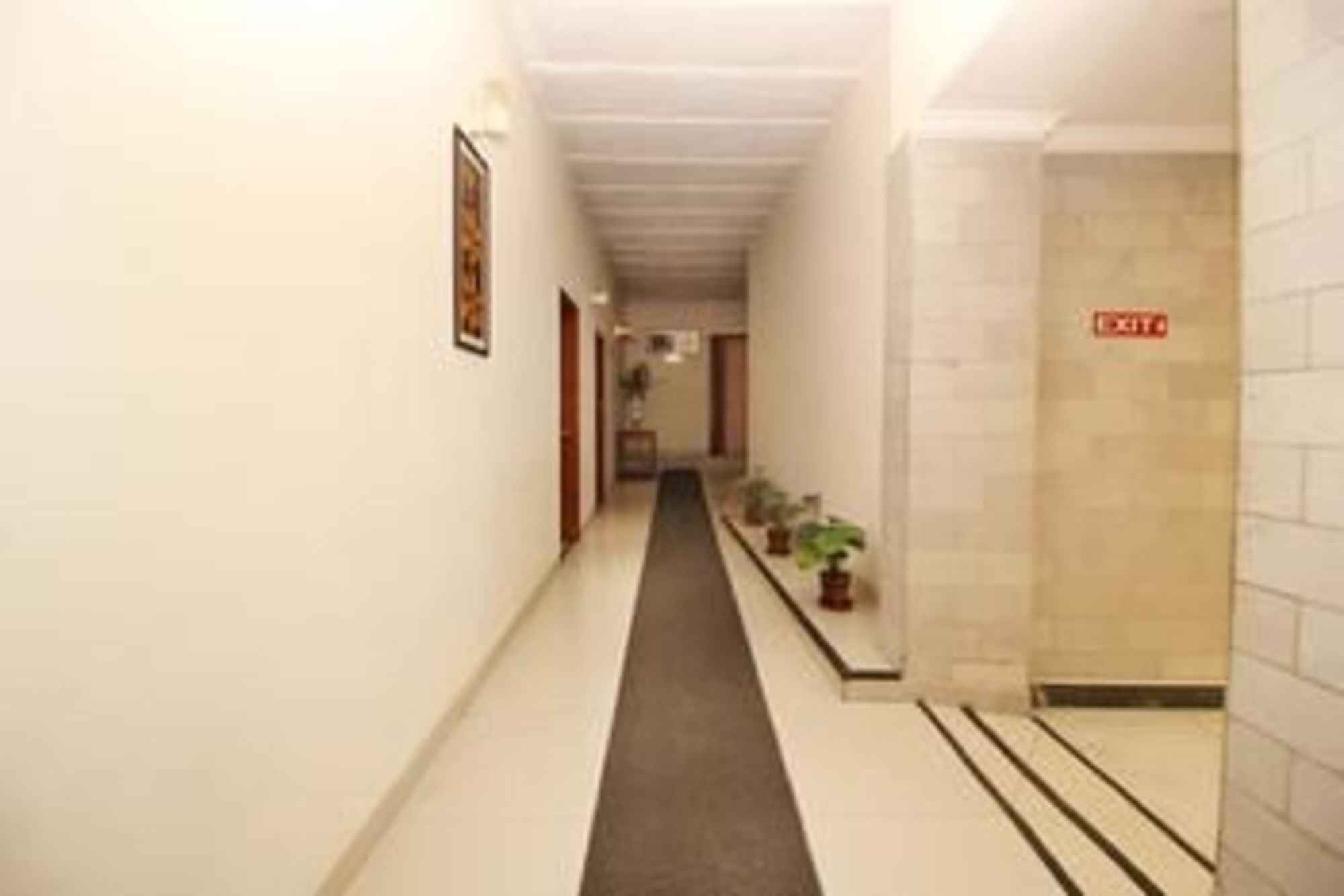 Airport Hotel New Delhi Ngoại thất bức ảnh