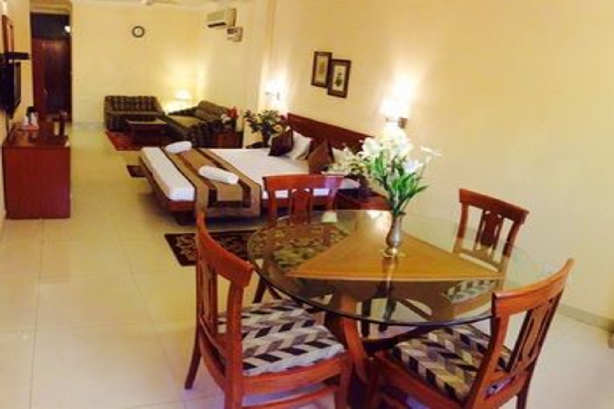 Airport Hotel New Delhi Ngoại thất bức ảnh